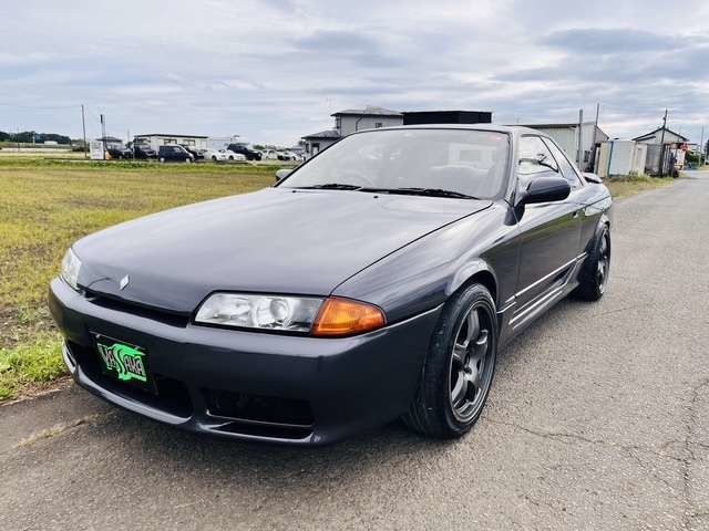 1992 Nissan Skyline Coupe