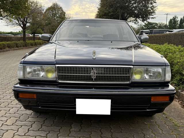 1988 Nissan Cedric – thumbnail 2