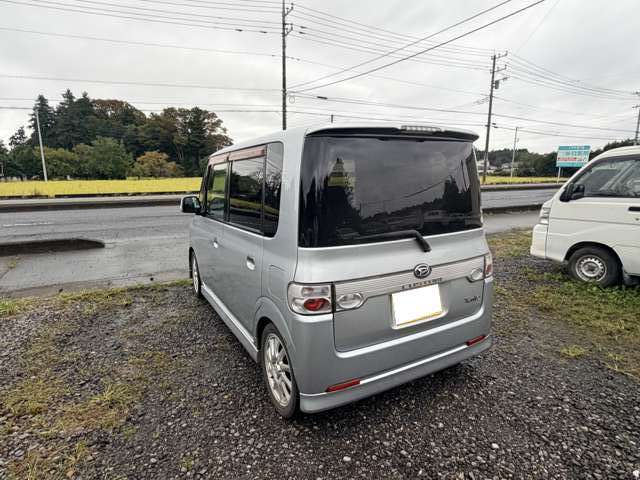 2007 Daihatsu Tanto – thumbnail 2