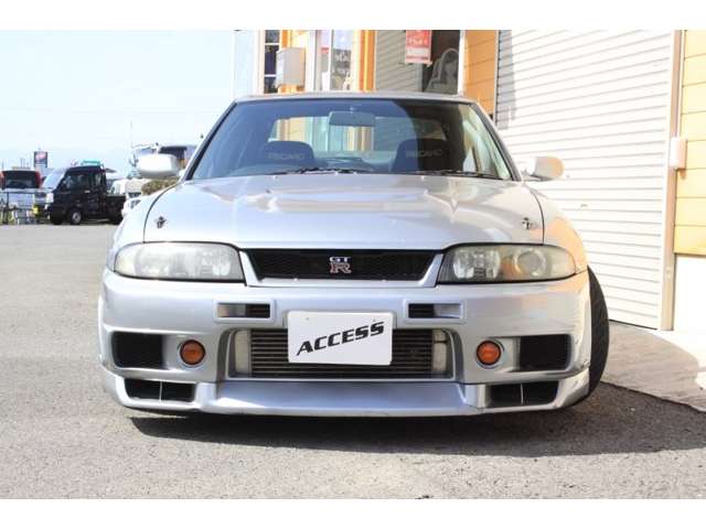 1998 Nissan Skyline GT-R Sedan – thumbnail 3