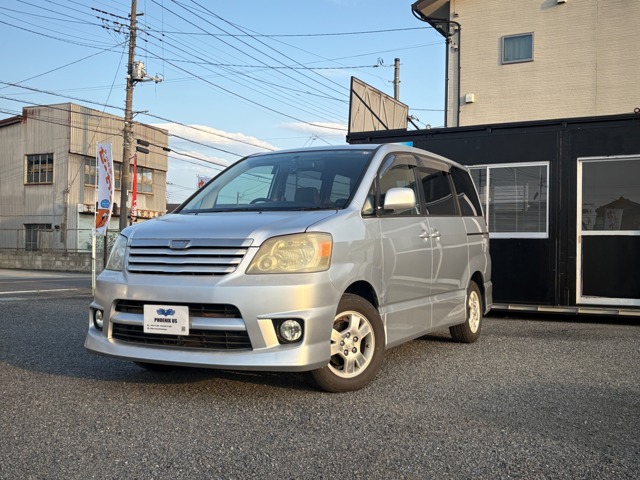 2002 Toyota Noah