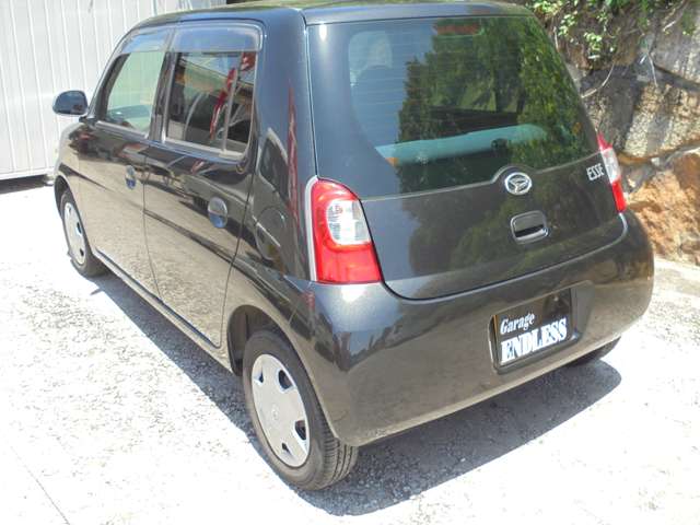 2010 Daihatsu Esse – thumbnail 3
