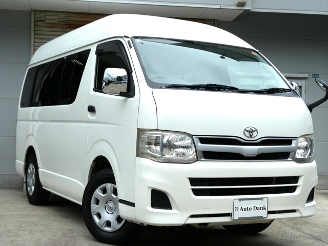 2011 Toyota Hiace | Import from Japan to Canada | JDM Import
