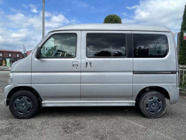 2010 Honda Vamos Hobio Van – thumbnail 4