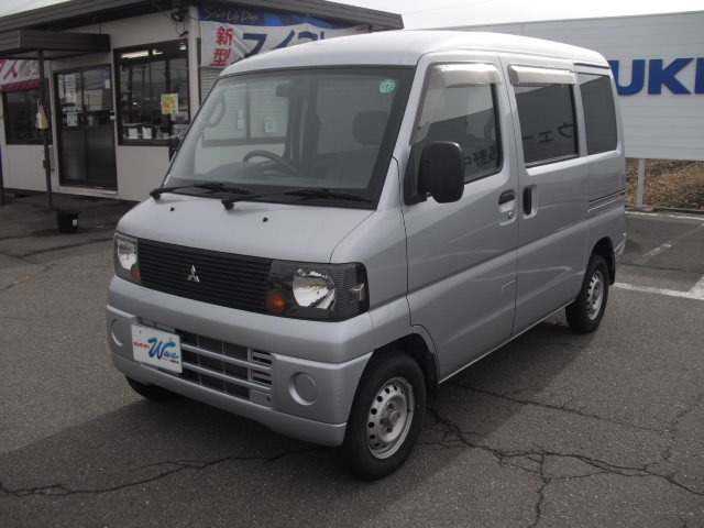 2007 Mitsubishi Minicab Van