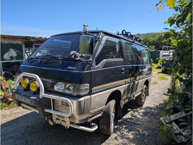 1990 Mitsubishi Delica Star Wagon