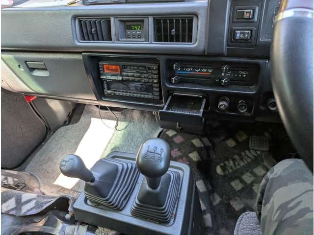 1990 Mitsubishi Delica Star Wagon – thumbnail 3