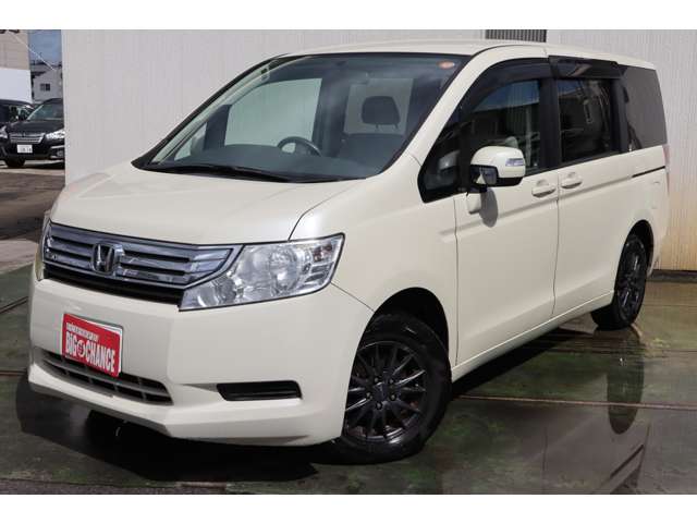 2010 Honda Stepwgn – thumbnail 4