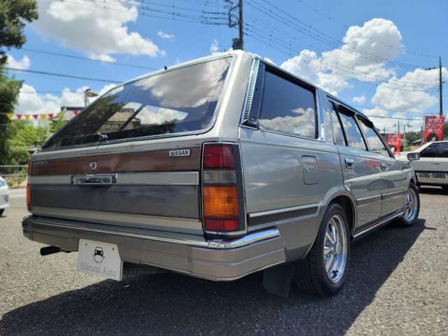 1990 Nissan Gloria Wagon – thumbnail 2