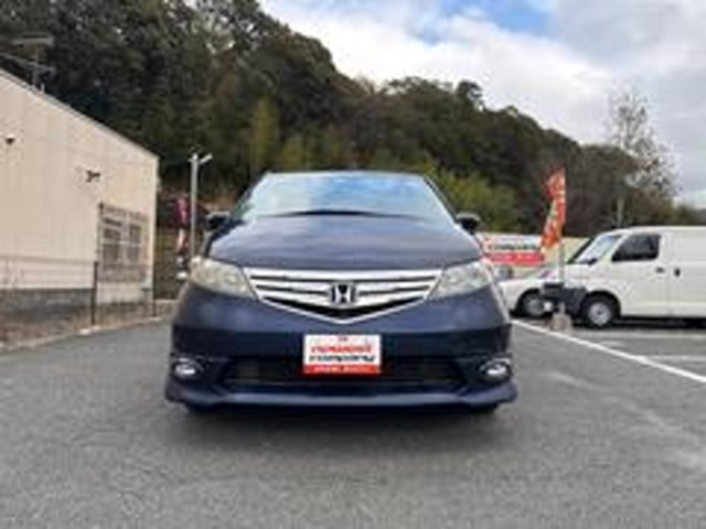 2010 Honda Elysion – thumbnail 3