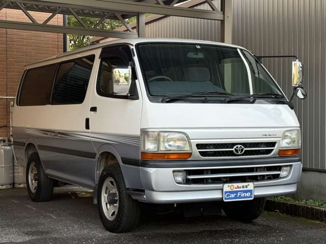 2001 Toyota Hiace – thumbnail 3