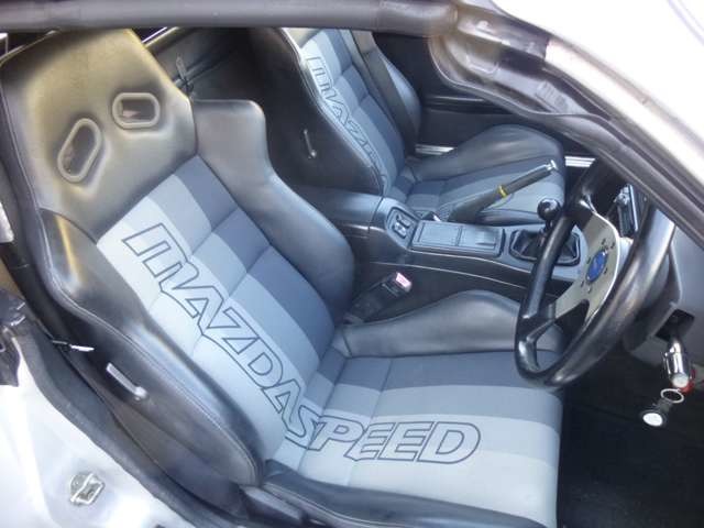 1990 Mazda Roadster – thumbnail 2