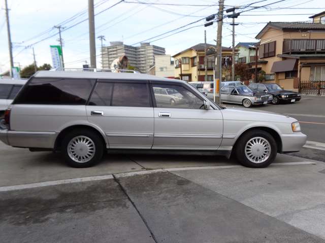 1995 Toyota Crown Wgn – thumbnail 3