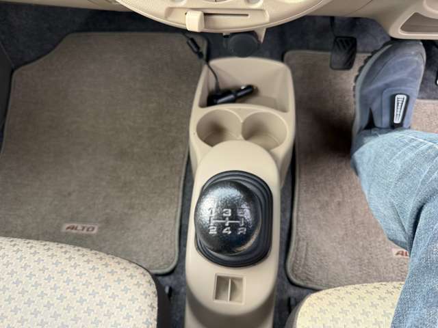 2010 Suzuki Alto – thumbnail 3