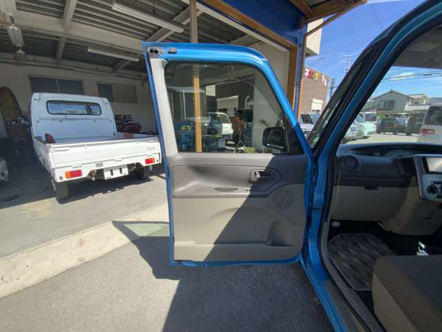 2010 Daihatsu Tanto – thumbnail 2