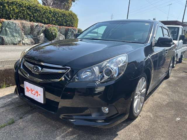 2010 Subaru Legacy Touring Wagon – thumbnail 2