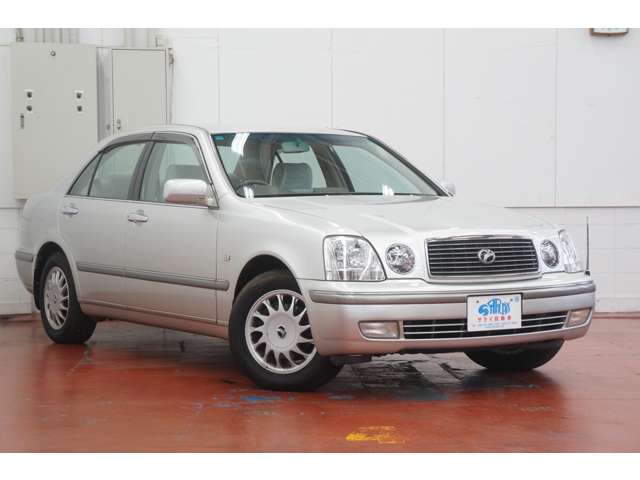 1999 Toyota Progres – thumbnail 3