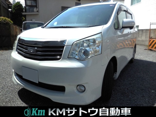 2010 Toyota Noah