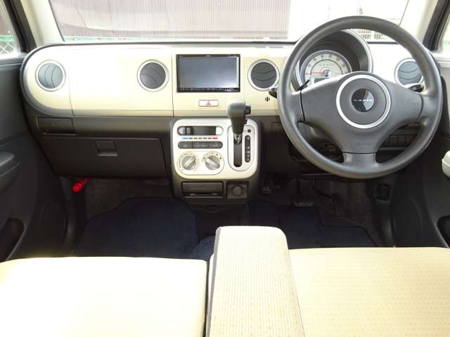 2011 Suzuki Alto Lapin – thumbnail 2