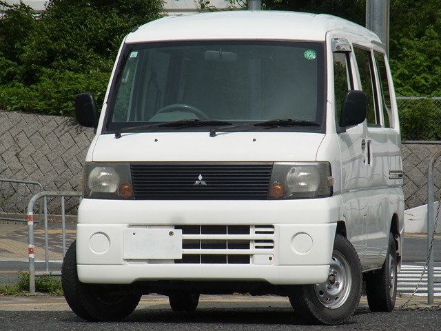 2006 Mitsubishi Minicab Van
