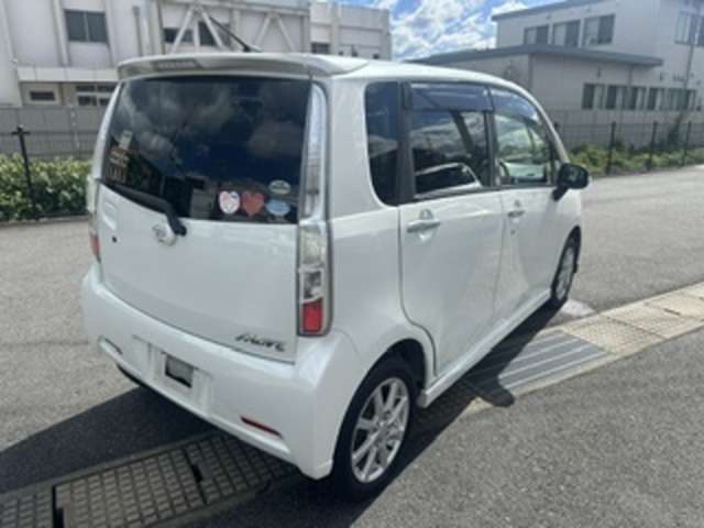2011 Daihatsu Move – thumbnail 4