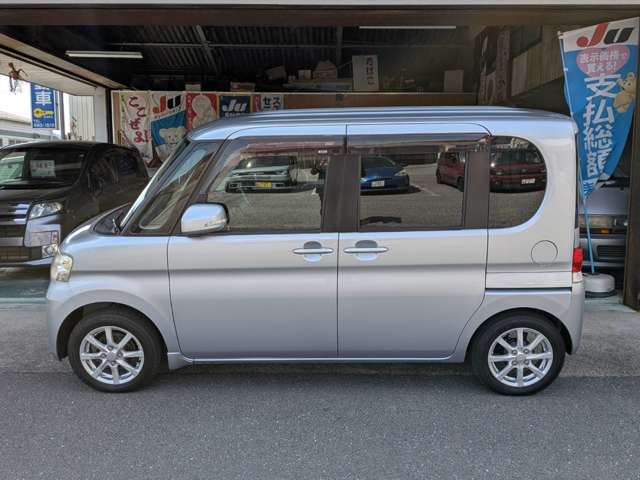 2011 Daihatsu Tanto – thumbnail 3