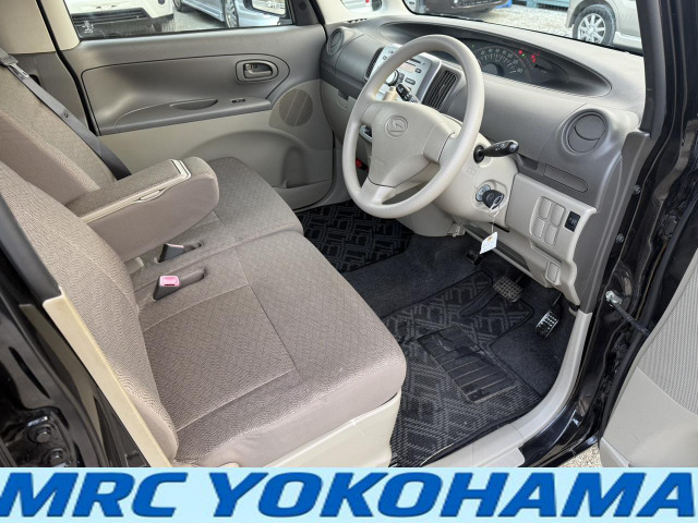 2011 Daihatsu Tanto – thumbnail 4