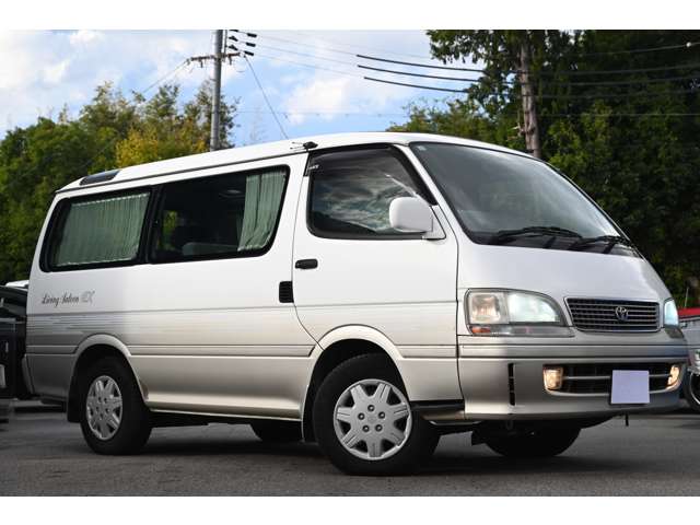 1997 Toyota Hiace – thumbnail 2
