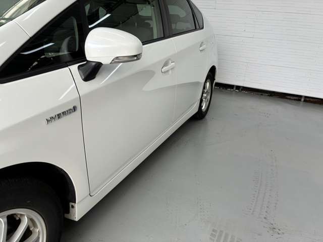 2011 Toyota Prius – thumbnail 3