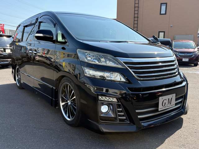 2011 Toyota Vellfire – thumbnail 3