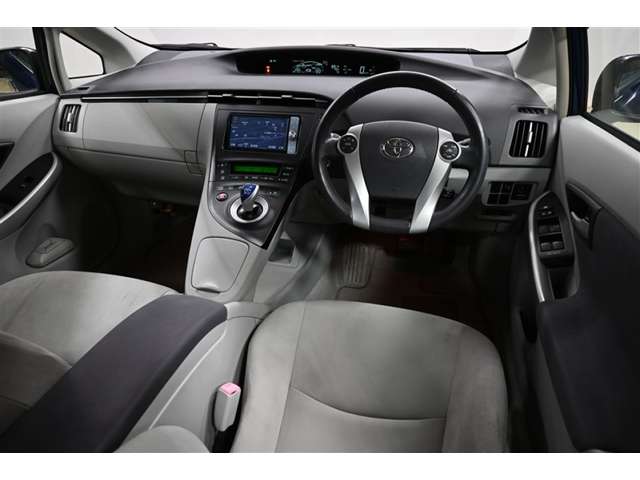 2011 Toyota Prius – thumbnail 4