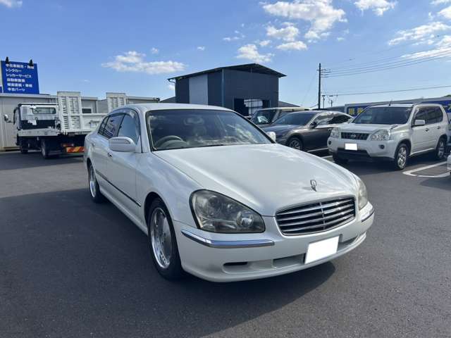 2001 Nissan Cima – thumbnail 4