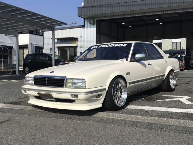 1991 Nissan Cima – thumbnail 3