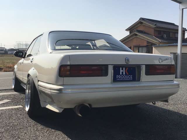 1991 Nissan Cima – thumbnail 4