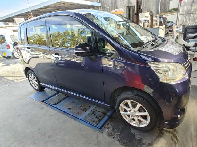 2011 Daihatsu Move – thumbnail 2
