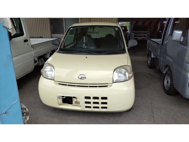 2011 Daihatsu Esse