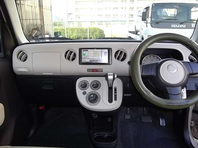 2011 Daihatsu Mira Cocoa – thumbnail 3