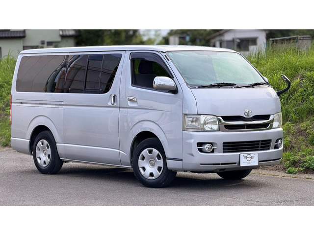 2008 Toyota Hiace