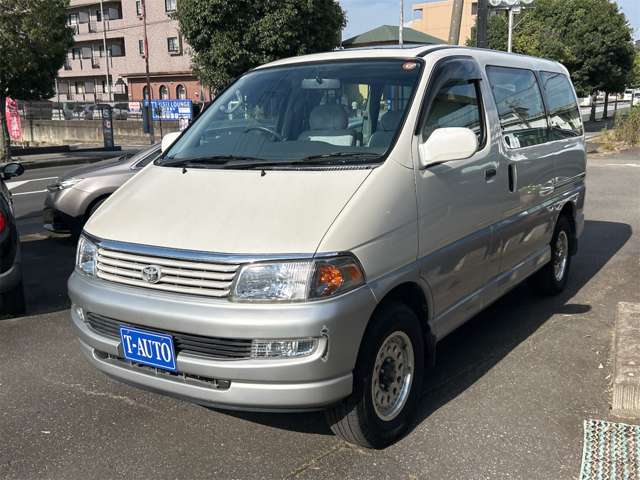 1998 Toyota Hiace Regius – thumbnail 2