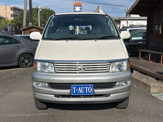 1998 Toyota Hiace Regius – thumbnail 4