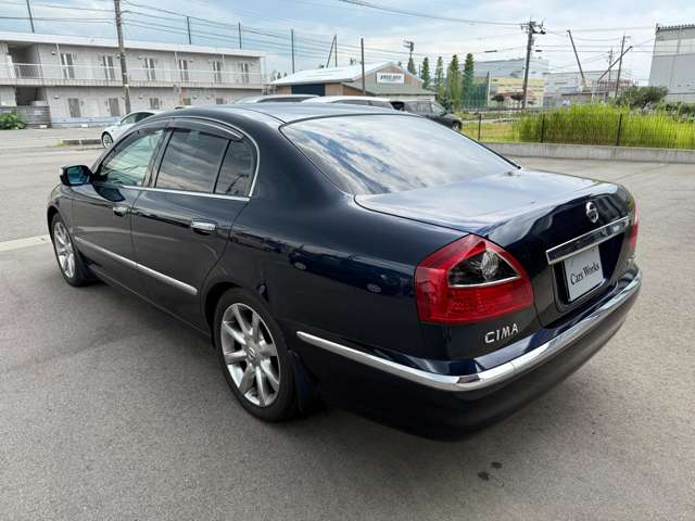2004 Nissan Cima – thumbnail 3
