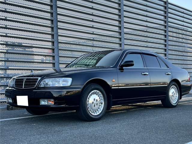 2000 Nissan Cima – thumbnail 4