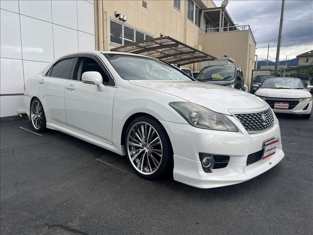 2010 Toyota Crown Athlete – thumbnail 4
