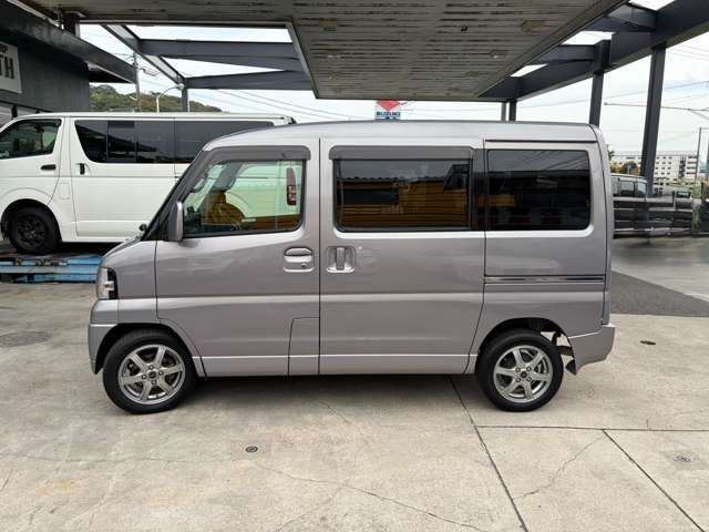2010 Nissan Clipper Rio – thumbnail 4