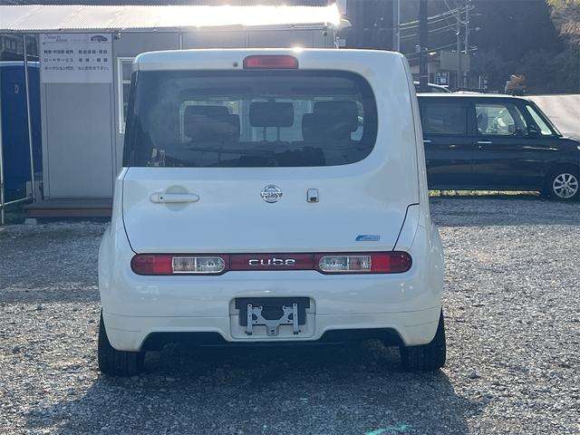2011 Nissan Cube – thumbnail 3