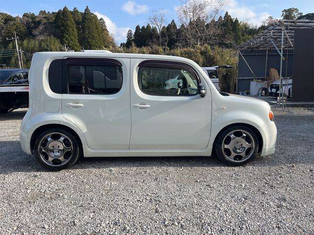 2011 Nissan Cube – thumbnail 4