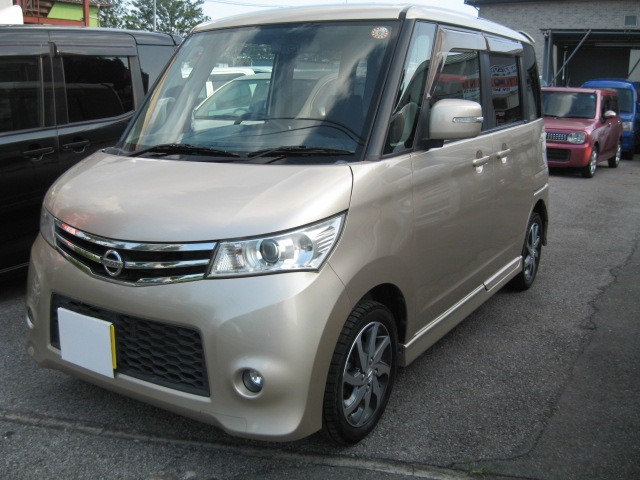 2011 Nissan Roox