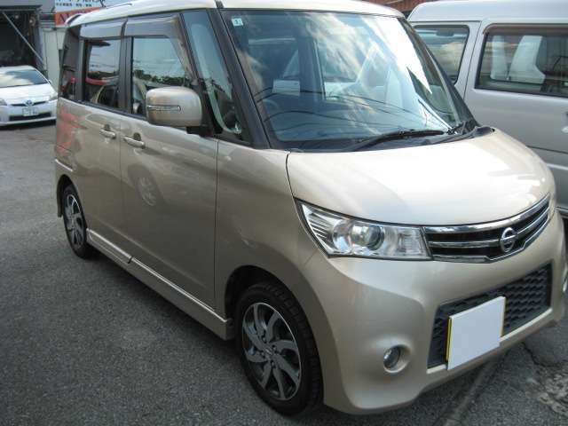2011 Nissan Roox – thumbnail 3