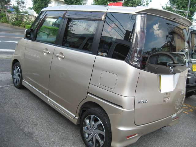 2011 Nissan Roox – thumbnail 4