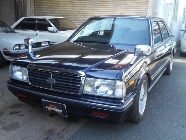 1998 Nissan Gloria Sedan